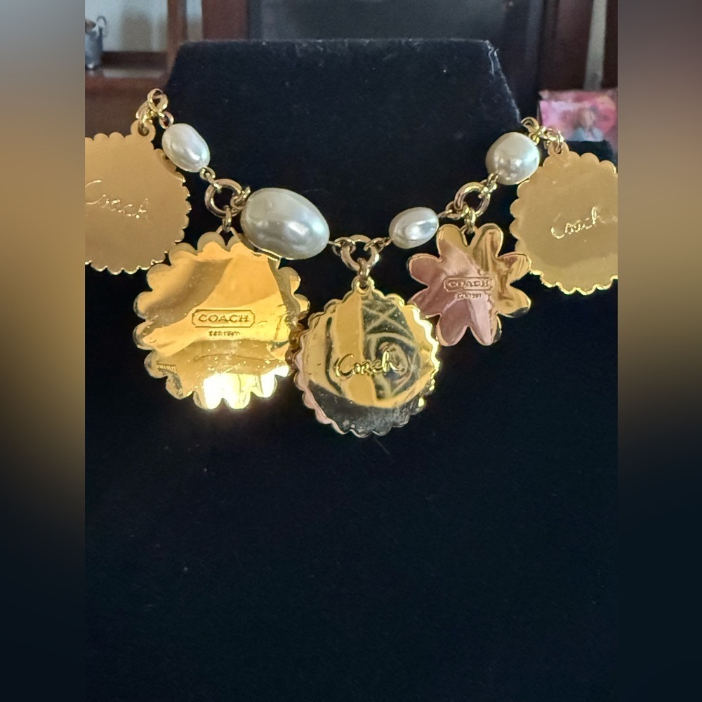 Coach authentic RARE Bonnie Cashin charm bracelet  Msrp 228 NEW pearls,gold tone - Picture 6 of 7